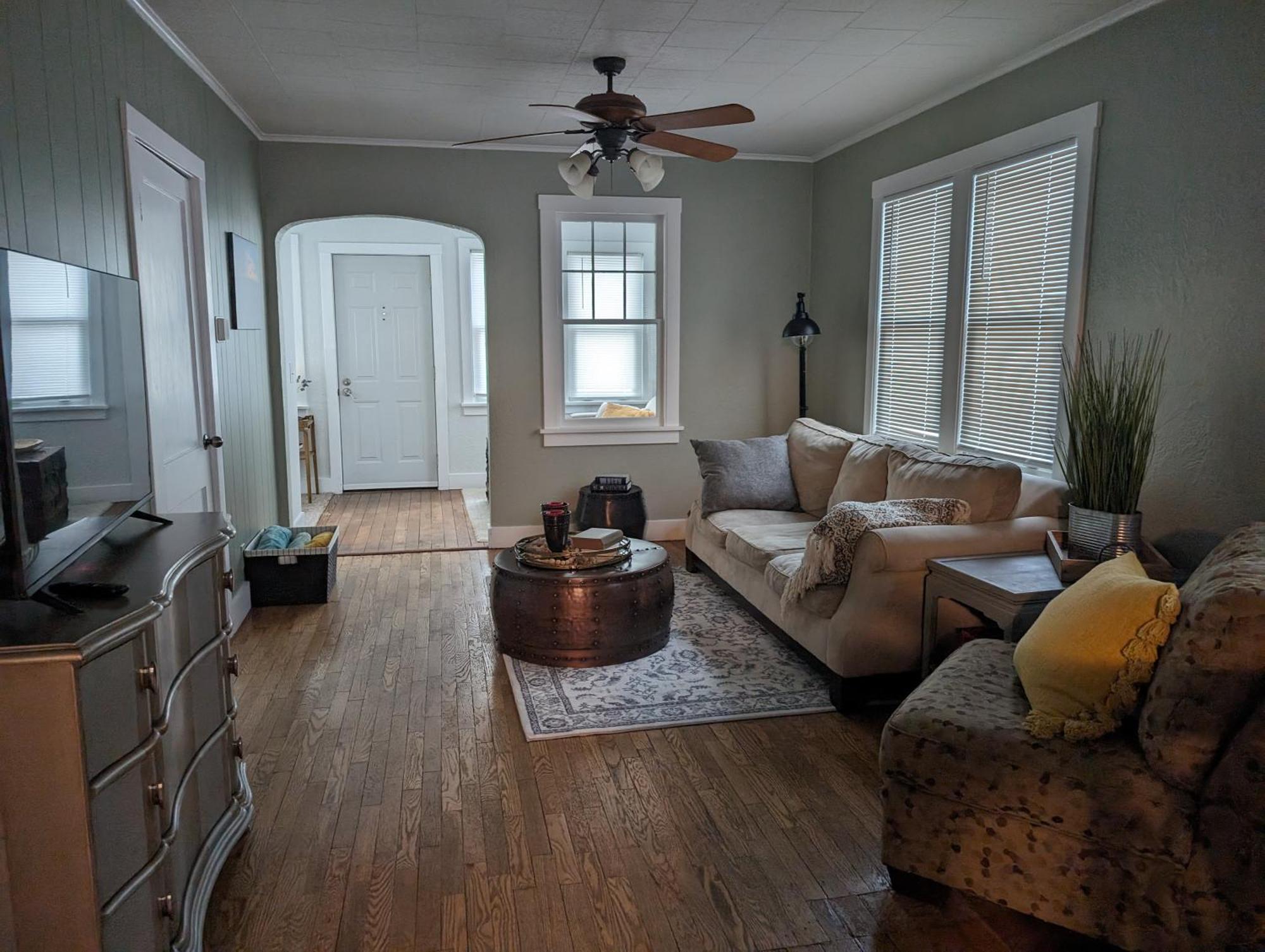 Charming, 1-Bedroom, Open Concept House La Crosse Εξωτερικό φωτογραφία